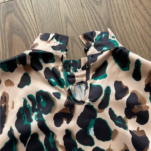 Leopard Blouse - Picture 2 of 4